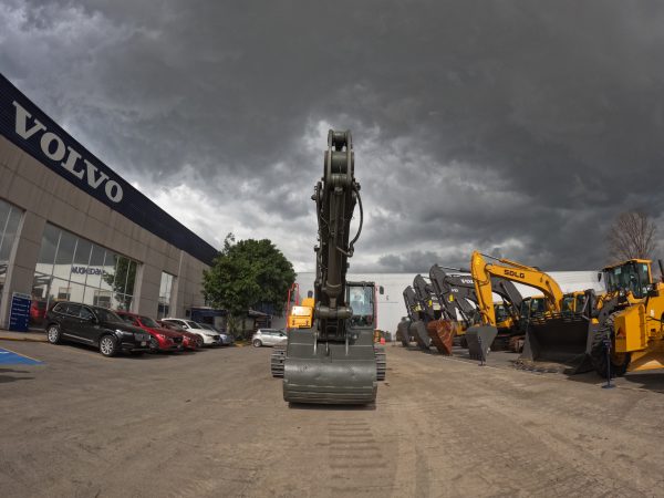 EXCAVADORA CADENAS EC480DL - Imagen 9