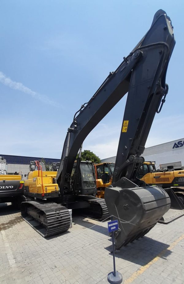 EXCAVADORA SOBRE ORUGAS EC340DL - Imagen 8