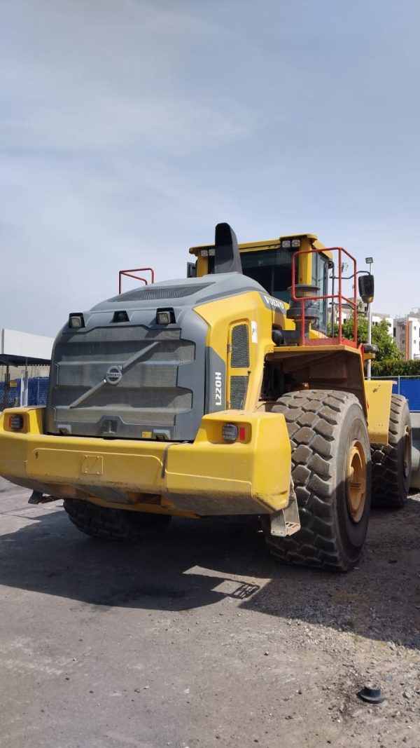 CARGADOR FRONTAL L220H